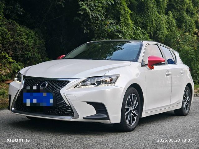 Lexus CT 2017 CT200h comfort edition two-color