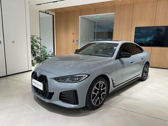 BMW i4 2022 eDrive40