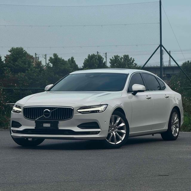 Volvo S90 2018 T5 Intelligent Vision Edition