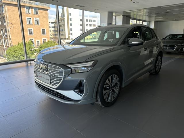 Audi Q4 e-tron 2023 40 e-tron Creative Edition