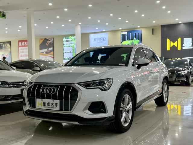 Audi Q3 2022 35 TFSI Stylish Dynamic