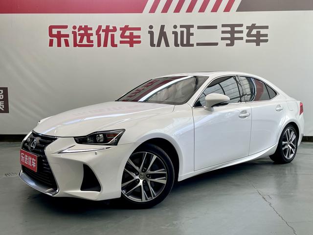 Lexus IS 2017 300 Leader