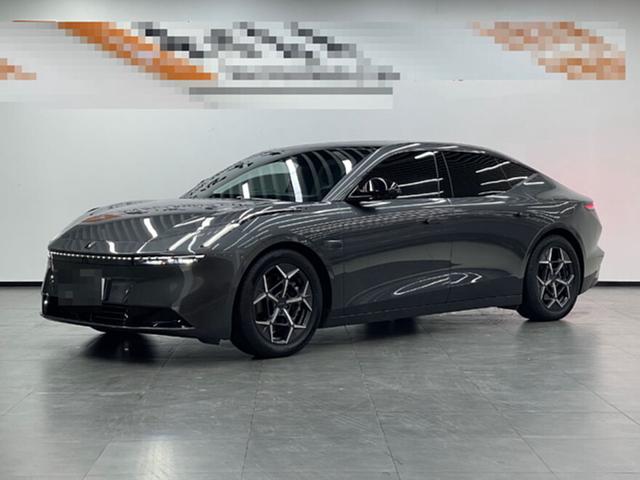 Lynk & Co Z10 2024 model 95kWh 766km rear drive Max