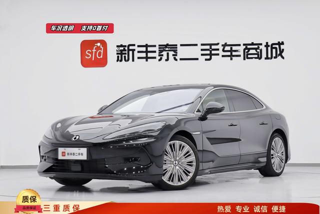 Denza Z9 DM 2024 1100 four-wheel drive Ultra version