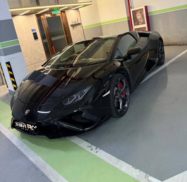 Huracán 2019 EVO Spyder