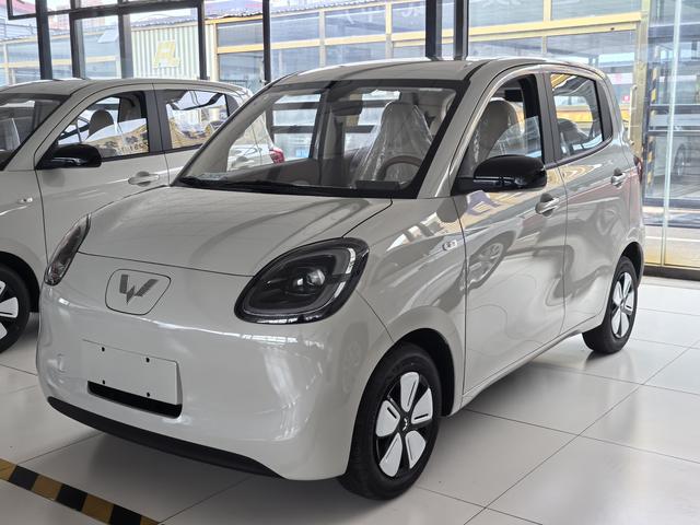 Wuling Hongguang MINIEV 2025 model 205km lithium iron phosphate four-door version advanced model