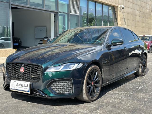 Jaguar XFL 2021 2.0T P250 4WD Obsidian Sport
