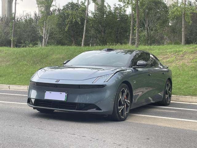 Lynk & Co Z10 2024 95kWh 702km four-wheel drive smart driving Ultra
