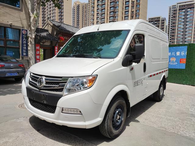Yufeng 2021 2.3T V9 VAN car short axle mid-top 3-seater national V WP2.3