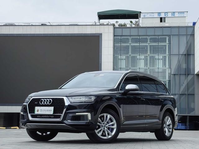 Audi Q7 PHEV 2019 model 55 e-tron