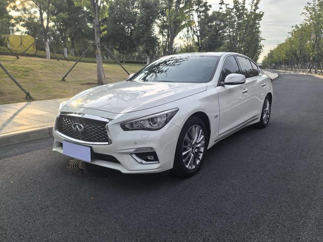 Infiniti Q50L 2018 2.0T Escape Edition National VI