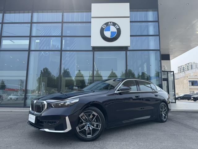 BMW i5 2024 eDrive35L Luxury Set