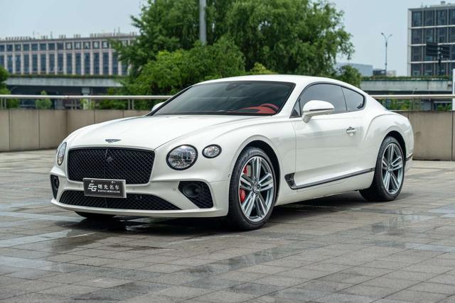 Continental 2022 4.0T GT V8
