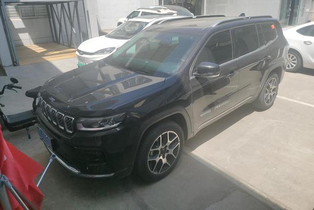Grand Commander 2022 2.0T Two-wheel drive Deluxe Edition
