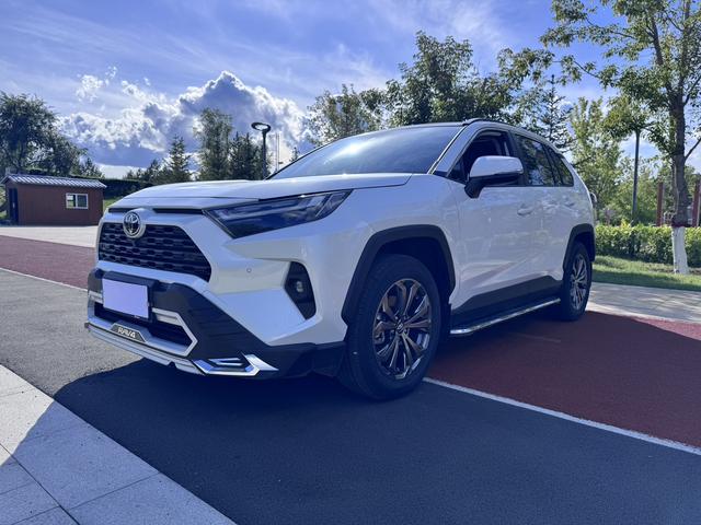RAV4 Rongfang 2024 2.0L CVT two-wheel drive Urban Edition