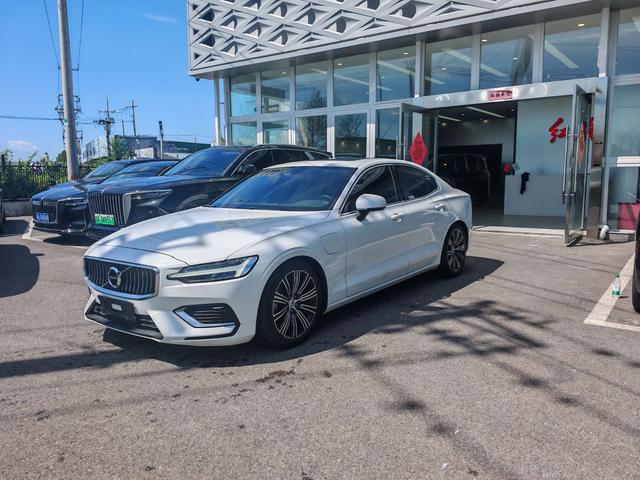 Volvo S60 PHEV 2022 T8 E-drive hybrid Four-wheel drive Zhiyi Deluxe Edition