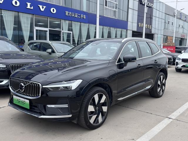 Volvo XC60 PHEV 2025 T8 four-wheel drive long battery life Zhiya Deluxe Edition