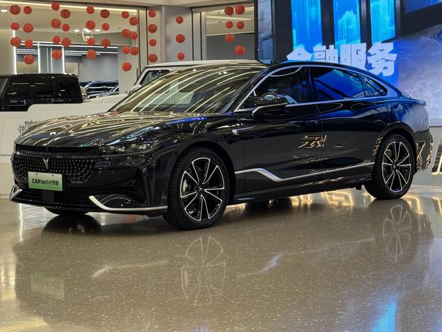 Lantu Chasing Light PHEV 2024 Ultra-long battery life Four-wheel drive Ultimate Edition