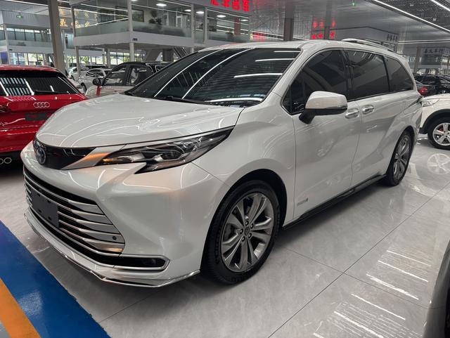 Saina 2023 Dual Engine 2.5L Premium Edition