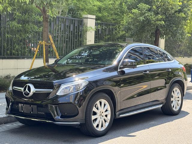 Mercedes-Benz GLE Coupe 2018 GLE 320 4MATIC Coupe SUV