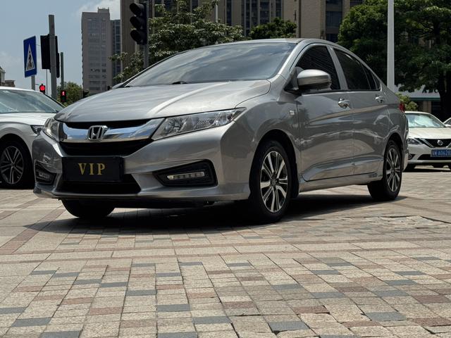 Frontier 2019 1.5L CVT Type Sport Edition