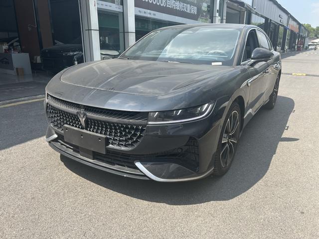 Lantu Chasing Light PHEV 2024 Ultra-long battery life Four-wheel drive Ultimate Edition