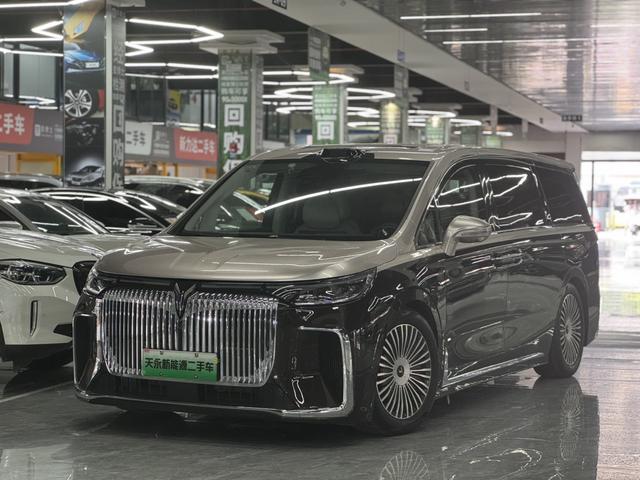 Lantu Dreamer PHEV 2025 Four-wheel drive flagship Dry Version