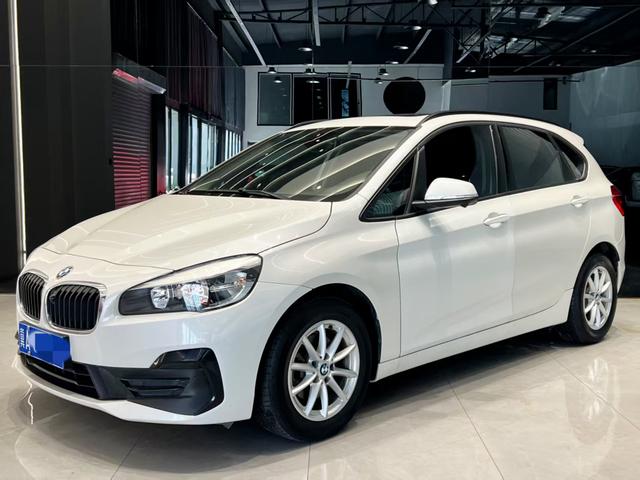 BMW 2 Series Wagon 2018 218i Style