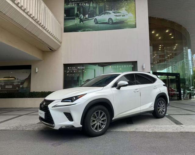 Lexus NX 2018 300h Front Drive Frontier Edition State V