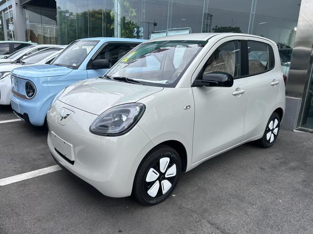 Wuling Hongguang MINIEV 2025 model 205km lithium iron phosphate four-door version advanced model