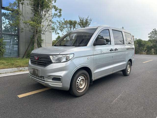 Wuling Hongguang V 2021 1.5L Manual Jinxiang Edition