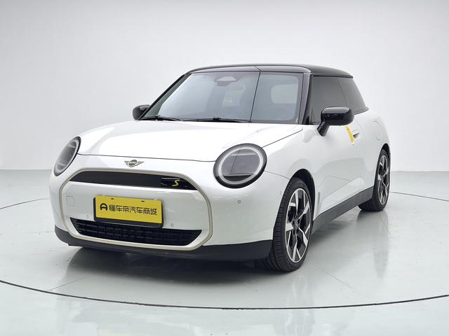 Electric MINI COOPER 2024 COOPER SE artist