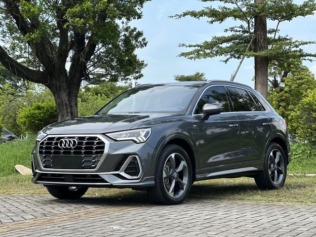 Audi Q3 2019 40 TFSI Stylish Dynamic