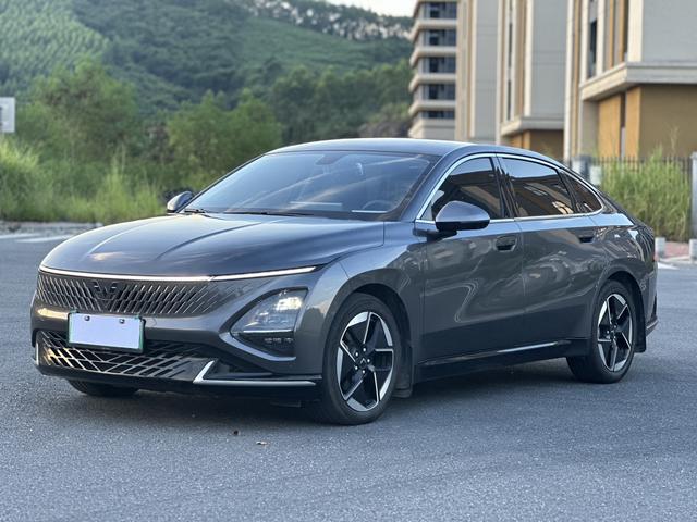 Wuling Starlight PHEV 2023 150 Advance Edition