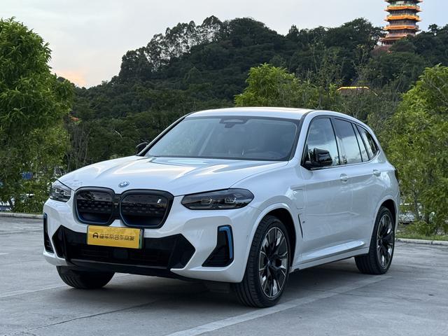 BMW iX3 2022 Genesis