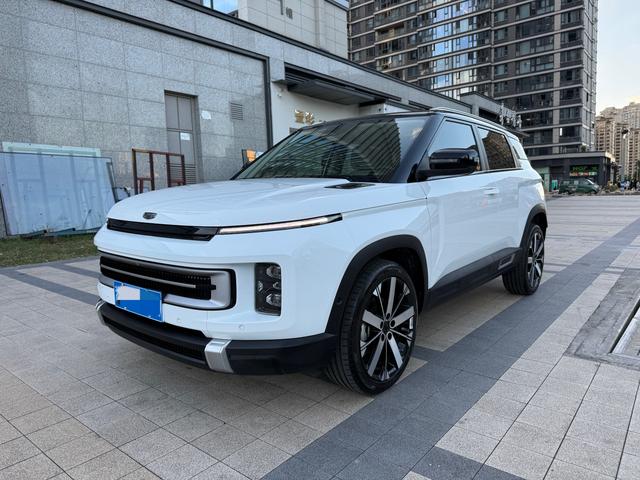 Geely ICON 2023 1.5TD Chocolate Mellow Edition