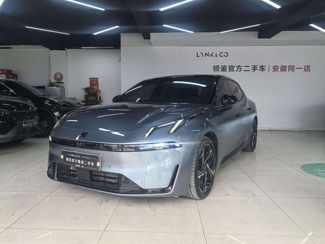 Lynk & Co. 07 EM-P 2024 model 126 Long battery Life Ultra