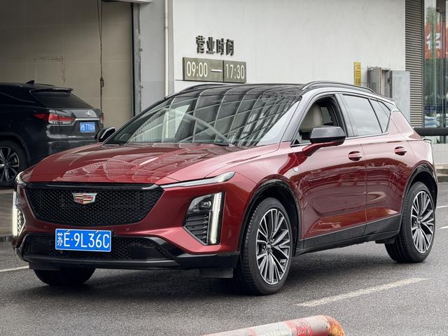 Cadillac GT4 2023 25T Premium