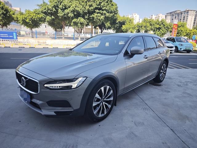 Volvo V90 2022 Cross Country B5 AWD Intelligent Vision
