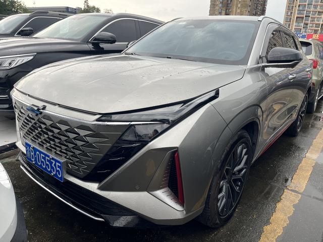 Changan Auchan Z6 2022 Blue Whale 1.5T DCT Intelligent Voyager