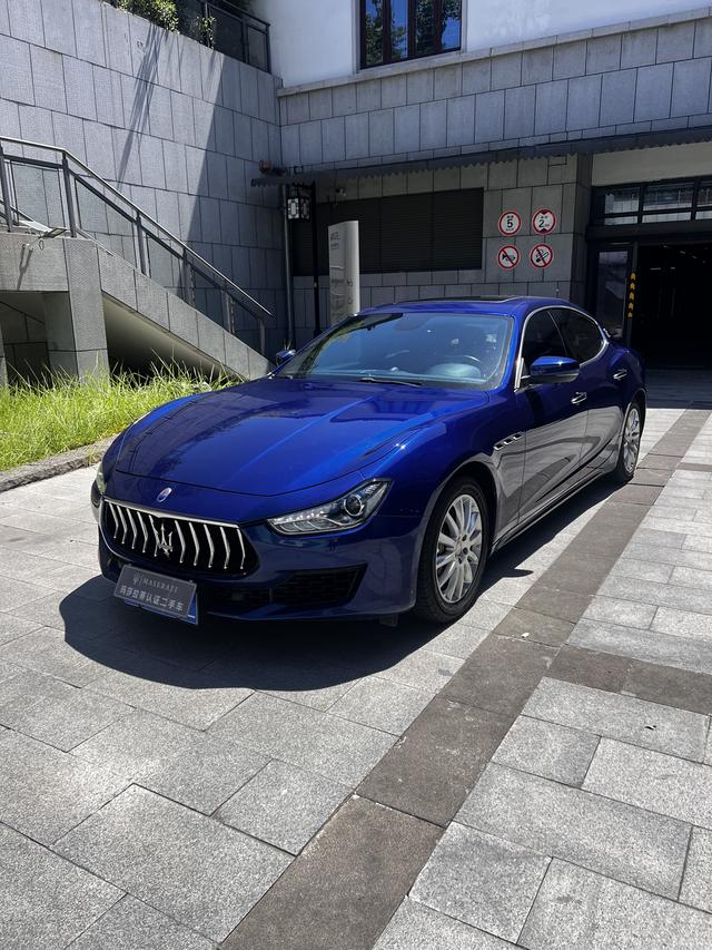 Ghibli 2019 3.0T 350Hp Standard Edition State V