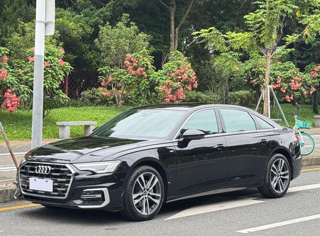 Audi A6L 2023 Modified 40 TFSI Luxury Dynamic