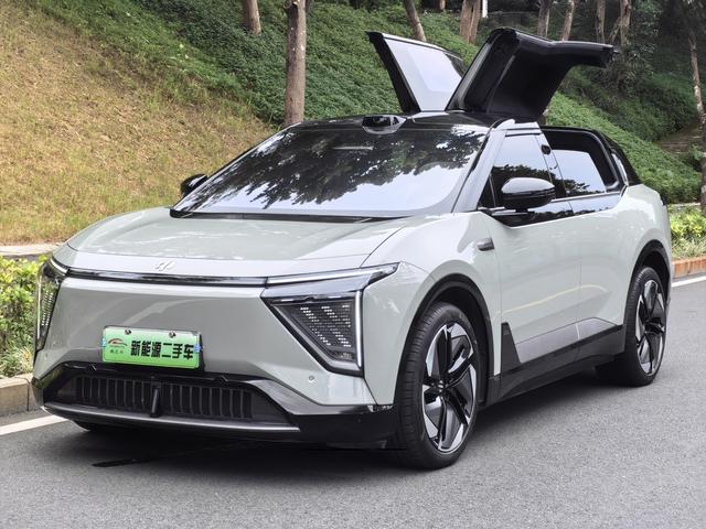 High Hopper HiPhi Y 2023 560km Pioneer Edition