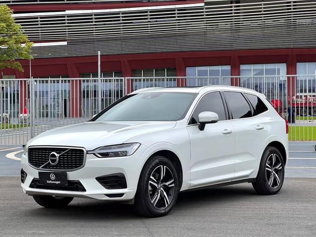 Volvo XC60 2019 T5 four-wheel drive Zhiyuan Sports Edition Country V