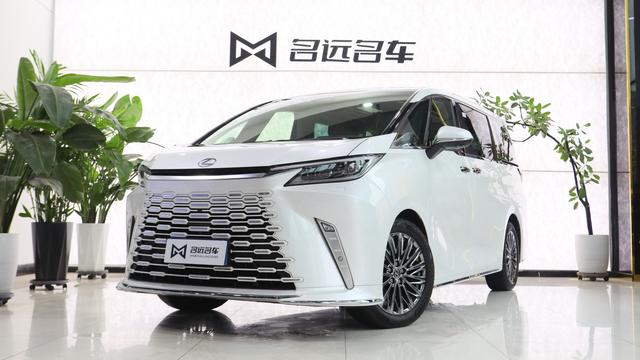 Lexus LM 2023 500h DIRECT4 Six-Seat Premium