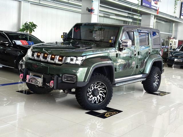 Beijing off-road BJ40 2018 PLUS 2.3T automatic four-wheel drive ultimate edition