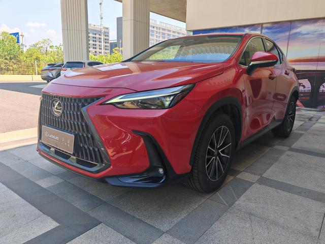 Lexus NX 2022 260 Front-Drive Genesis Edition
