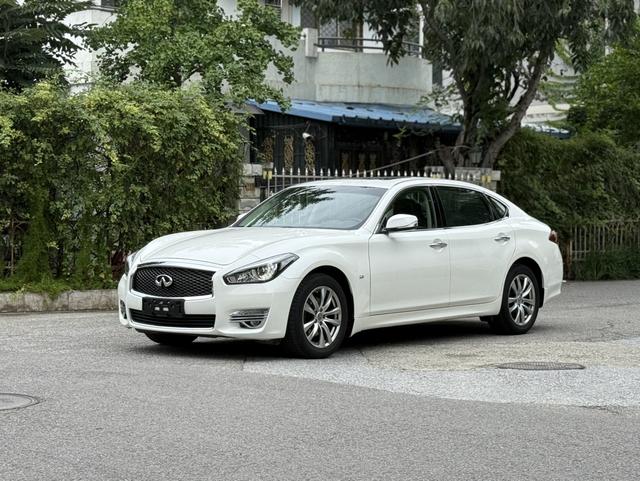 Infiniti Q70 2017 Q70L 2.5L Elite
