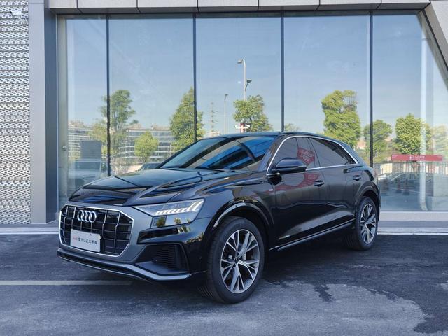 Audi Q8 2023 55 TFSI Luxury Dynamic
