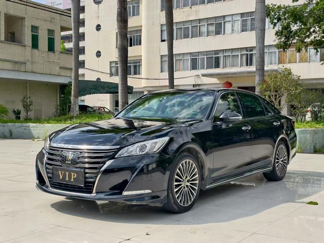 Crown 2018 2.0T Sport